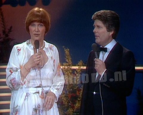 De Nacht van het Hart &bullet; 10 jaar Nacht van het Hart - deel 2 &bullet; presentatie &bullet; Henk van Montfoort &bullet; Ati Dijckmeester