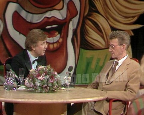TV Privé &bullet; presentatie &bullet; Henk van der Meyden &bullet; TV-Privé special: De kracht van de lach &bullet; geïnterviewde &bullet; Simon Carmiggelt